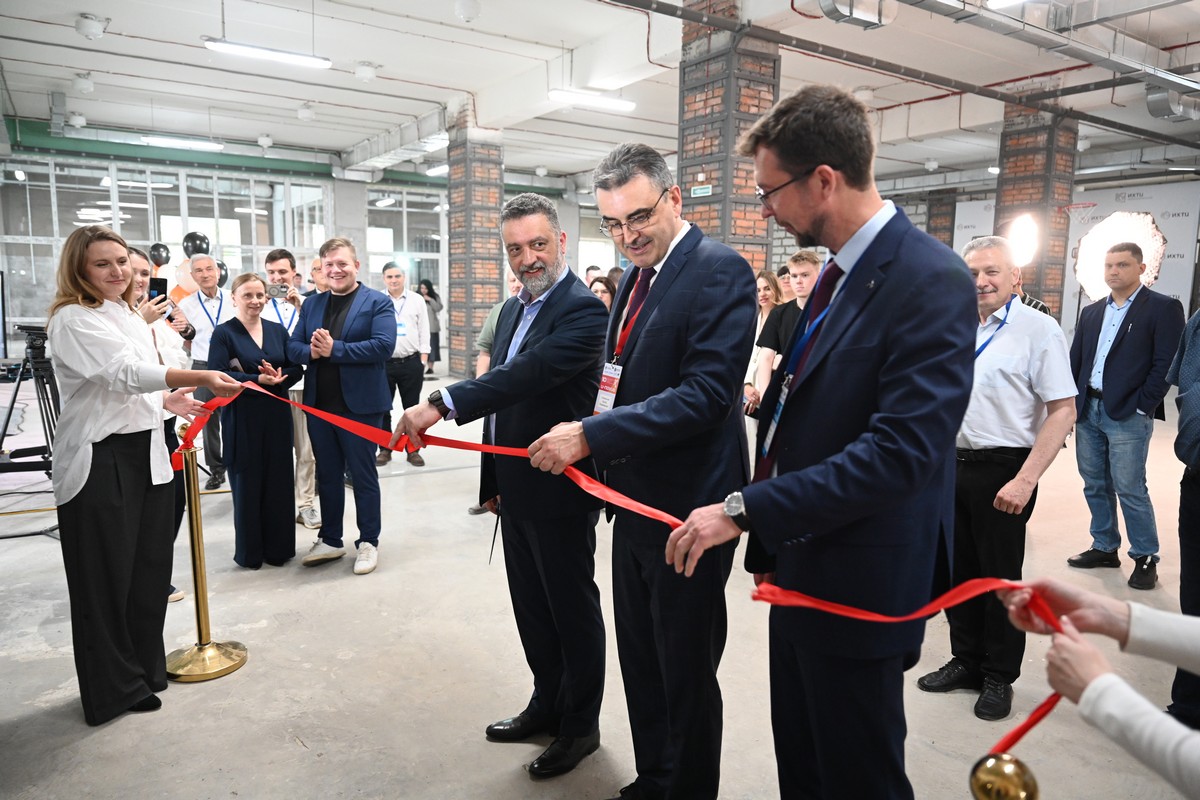 The first production of Russian electrolyte in Tomsk