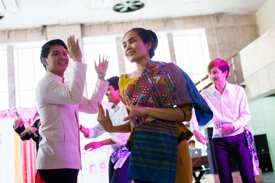Be dunked in water and drink coffee: how TSU celebrated Lao New Year