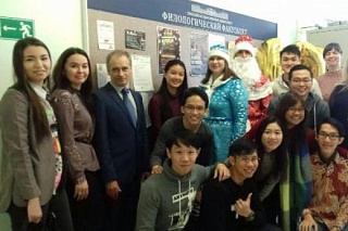 Students from Singapore wrote letters to Father Frost