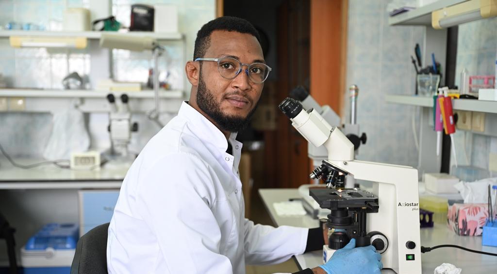 Mohamed Kader: My dream is to develop a vaccine