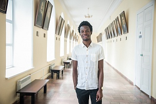 An applicant from Nigeria wants to become a lawyer and enjoy winters