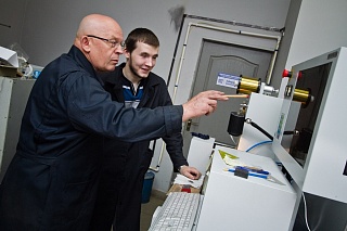 Scientists are creating alloys that can withstand the loads of space