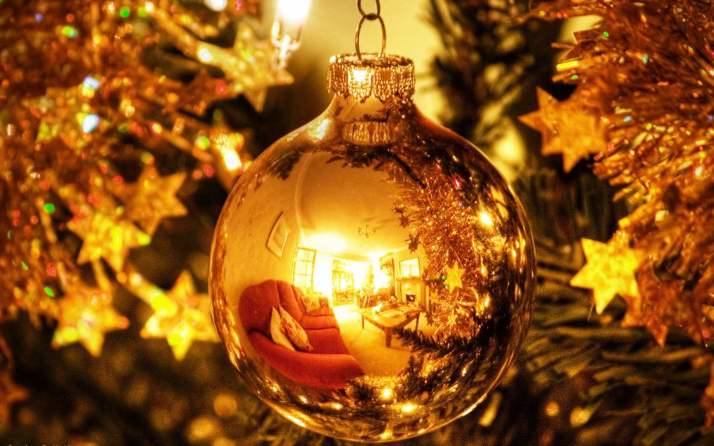 Russian Speaking club invites to “Happy New Year!" meeting