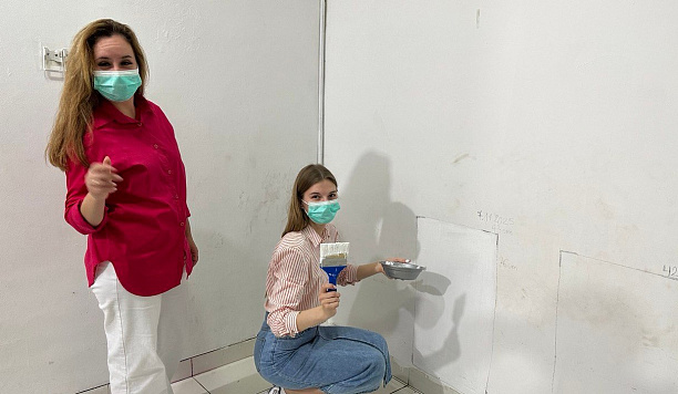 Antimicrobial bandages and paints from TSU World-class Research Center are tested in hospitals in Indonesia