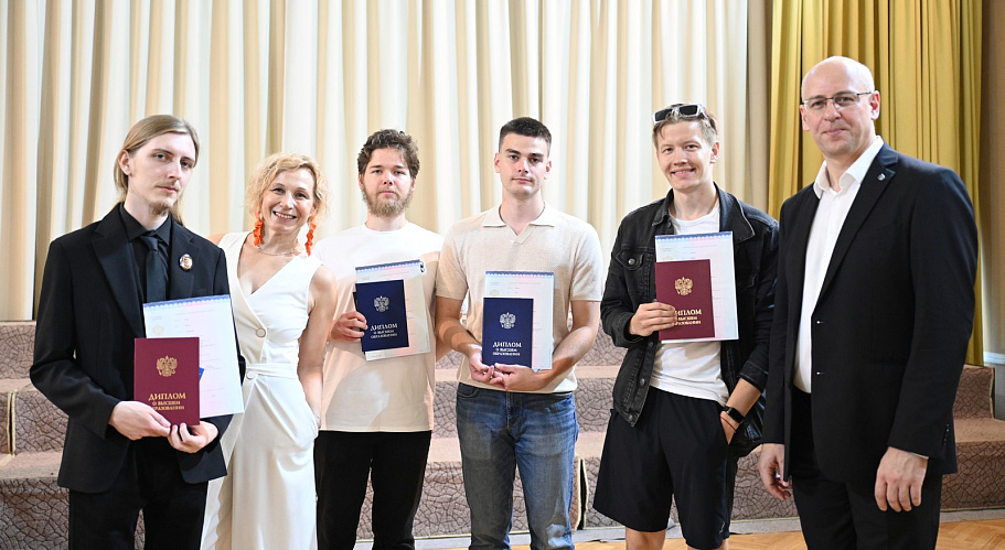 Specialists trained for mega-science projects received TSU diplomas